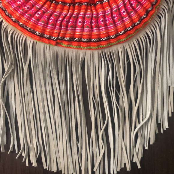 SOLD! NWOT! Thai Embrodered Hobo Crossbody Purse - Picture 11 of 13